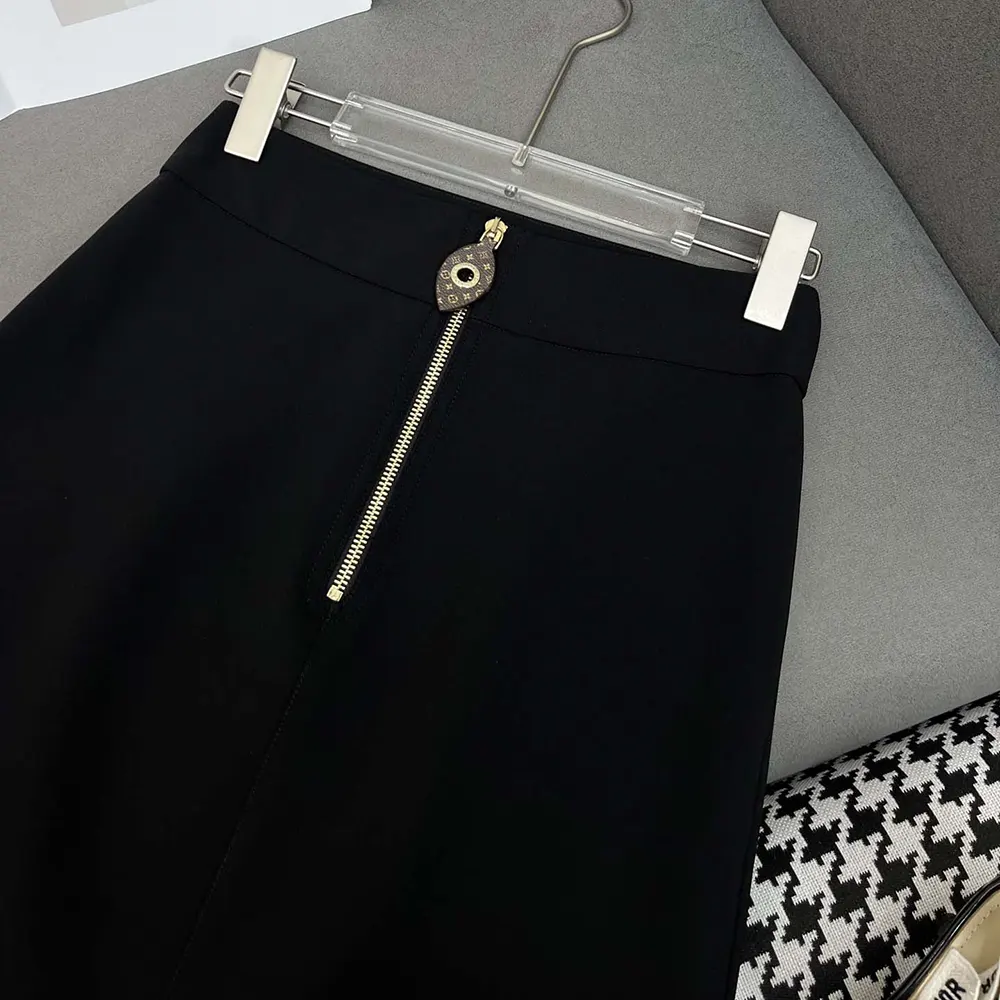 Louis Vuitton Women Technical Jersey Skirt 1AGNPI