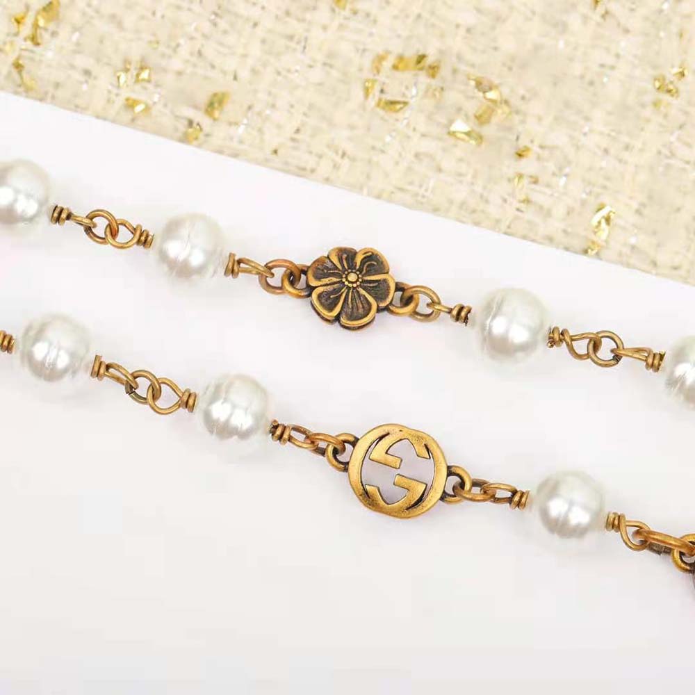 Gucci Women Interlocking G Flower Pearl Necklace