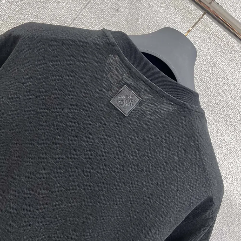 Louis Vuitton Women Signature Embellished T-Shirt 1AIMLZ