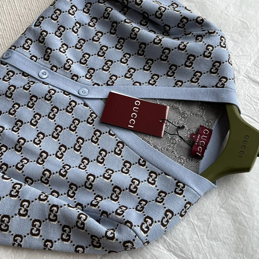 Gucci Women Wool Jacquard Cardigan with GG Shadow 798137XKD8R4544