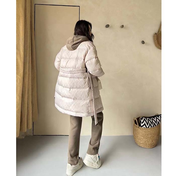 Louis Vuitton LV Women Flight Mode Monogram Jacquard Puffer Wrap Coat Polyamide Light Beige