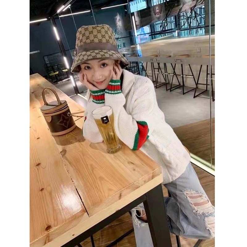 Gucci Women GG Cable Knit Bomber Jacket Off-White Cable Knit Wool