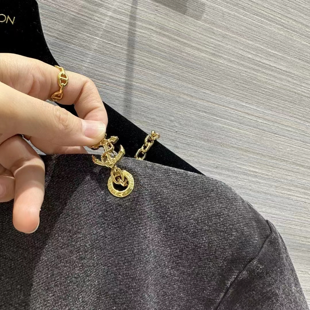 Louis Vuitton LV Women Bateau Neck T-Shirt Cotton Metal Grey Regular Fit