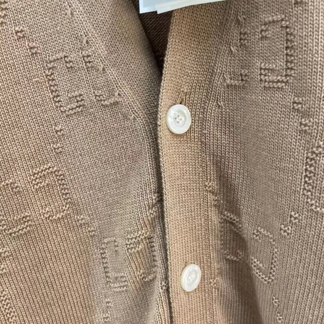 Gucci Women GG Wool Cardigan Beige V-Neck Collar Two Front Pockets