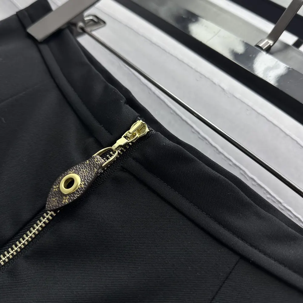 Louis Vuitton Women Box Pleat Skirt 1AGPFT