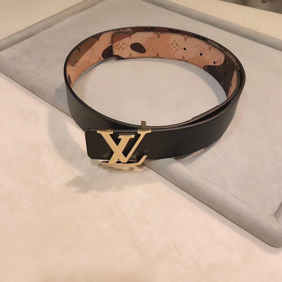 Louis Vuitton Unisex LV Initials 40 MM Reversible Belt Brown Leather Metal Buckle
