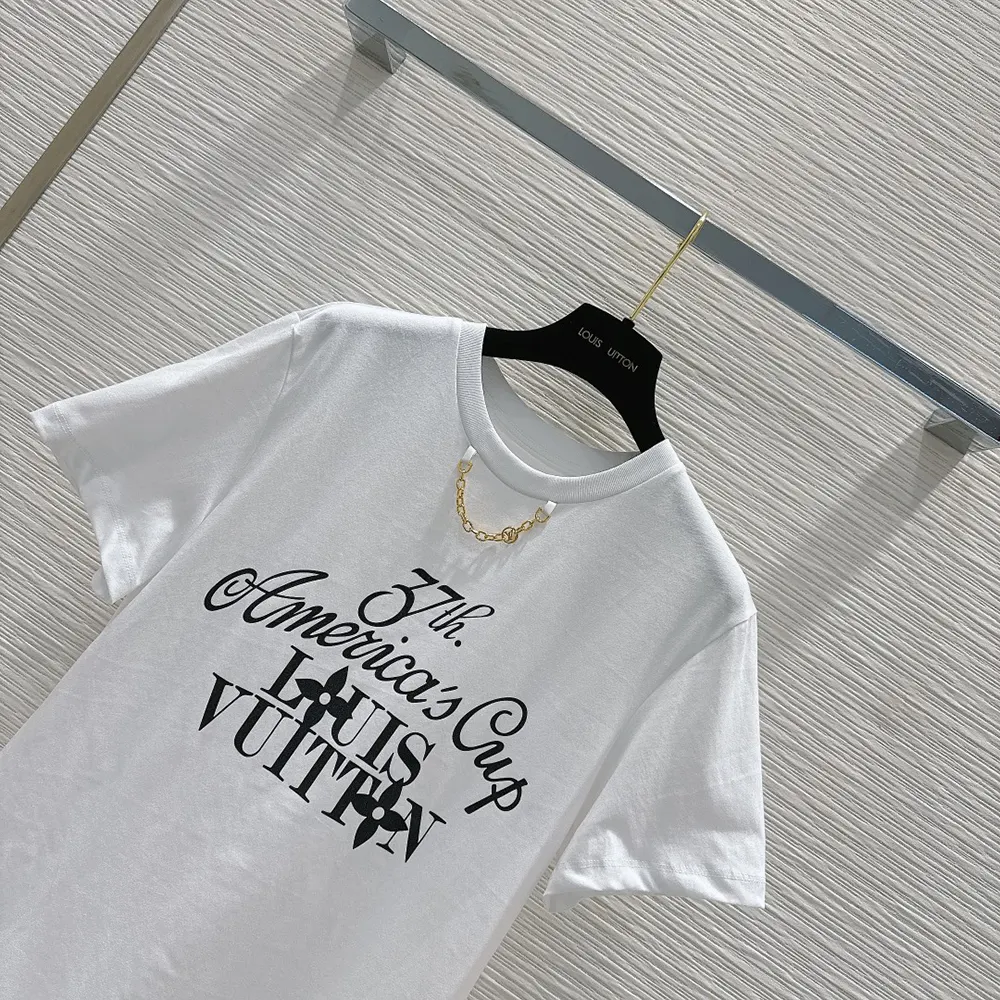 Louis Vuitton Women LV x AC T-Shirt 1AFZVP