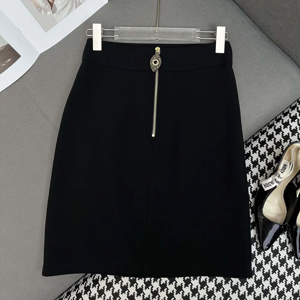 Louis Vuitton Women Technical Jersey Skirt 1AGNPI