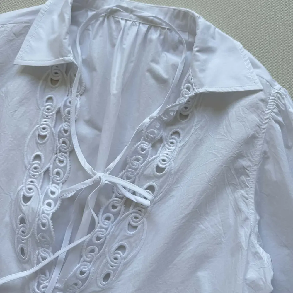 Gucci Women Cotton Poplin Shirt with Embroidery 826591ZAJP1