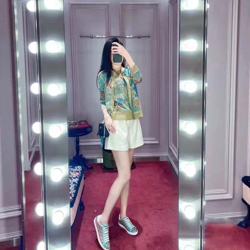 Gucci Women GG Tiger Jacquard Cardigan Gold Green Tiger Flower Extra Fine Lurex Crewneck