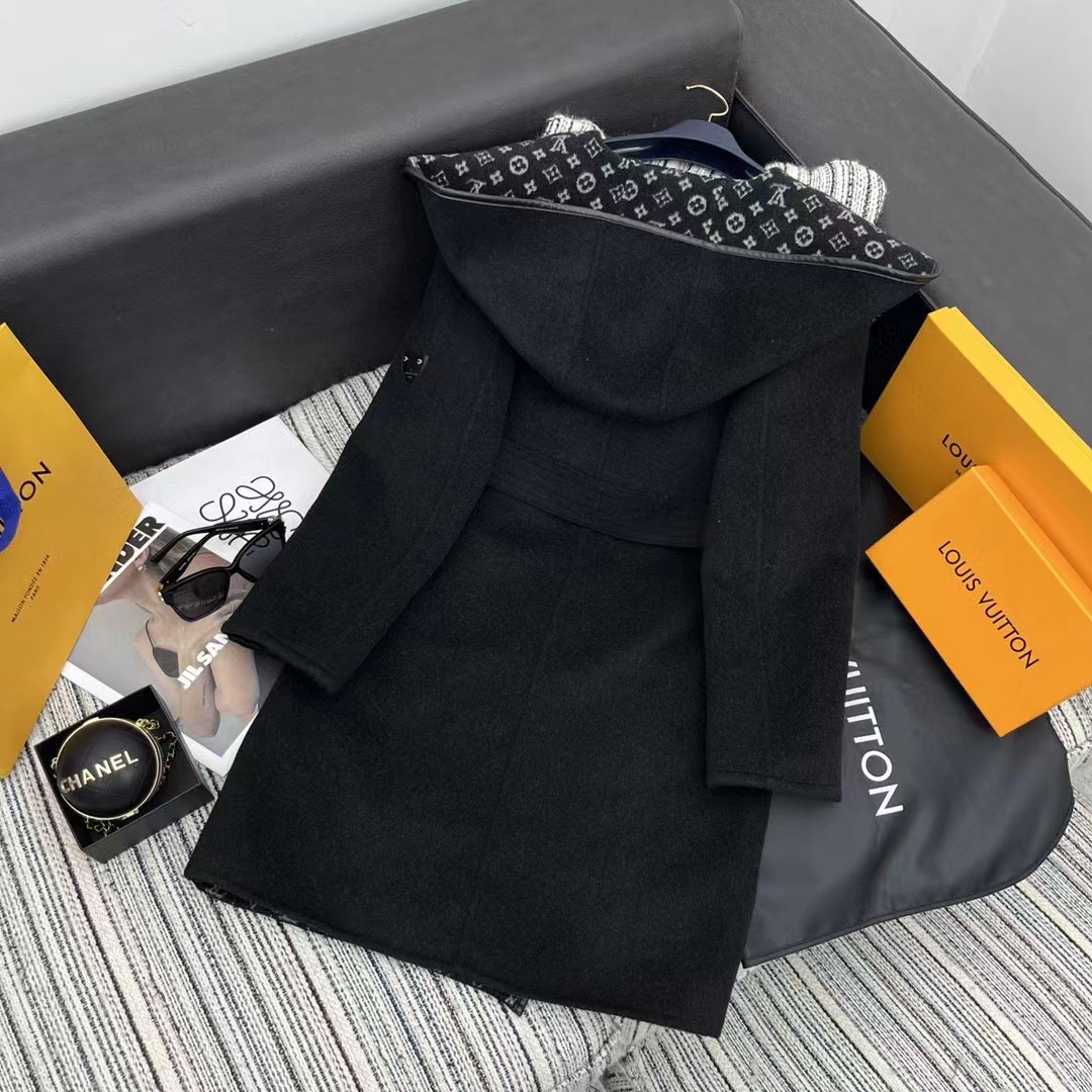 Louis Vuitton LV Women Hooded Wrap Coat Wool Silk Black White Regular Fit