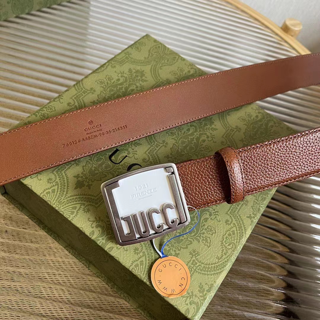 Gucci Unisex GG Belt Gucci Plaque Buckle Brown Leather Palladium-Toned Hardware