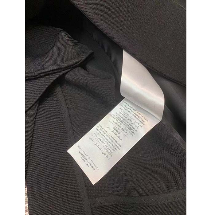 Gucci Women GG Fine Wool Crêpe Jacket Black Satin Unlined Notch Lapel Three Front Pockets