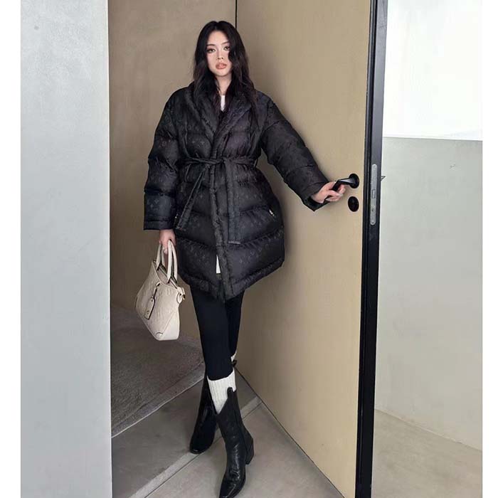 Louis Vuitton LV Women Flight Mode Monogram Jacquard Puffer Wrap Coat Polyamide Black