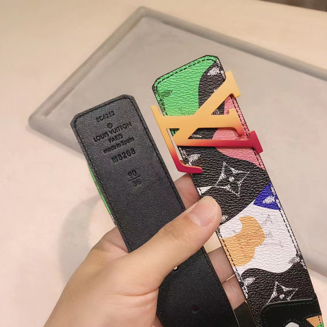 Louis Vuitton Unisex LV Initials 40 MM Reversible Belt Multicoloured Leather Metal Buckle