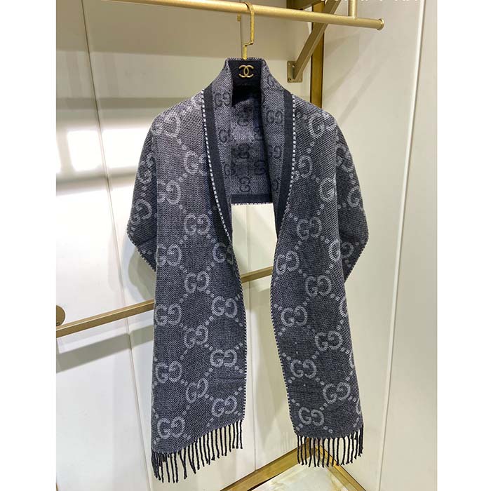 Gucci Unisex GG Jcquard Pattern Knit Scarf Tassels Grey Wool Light Grey GG