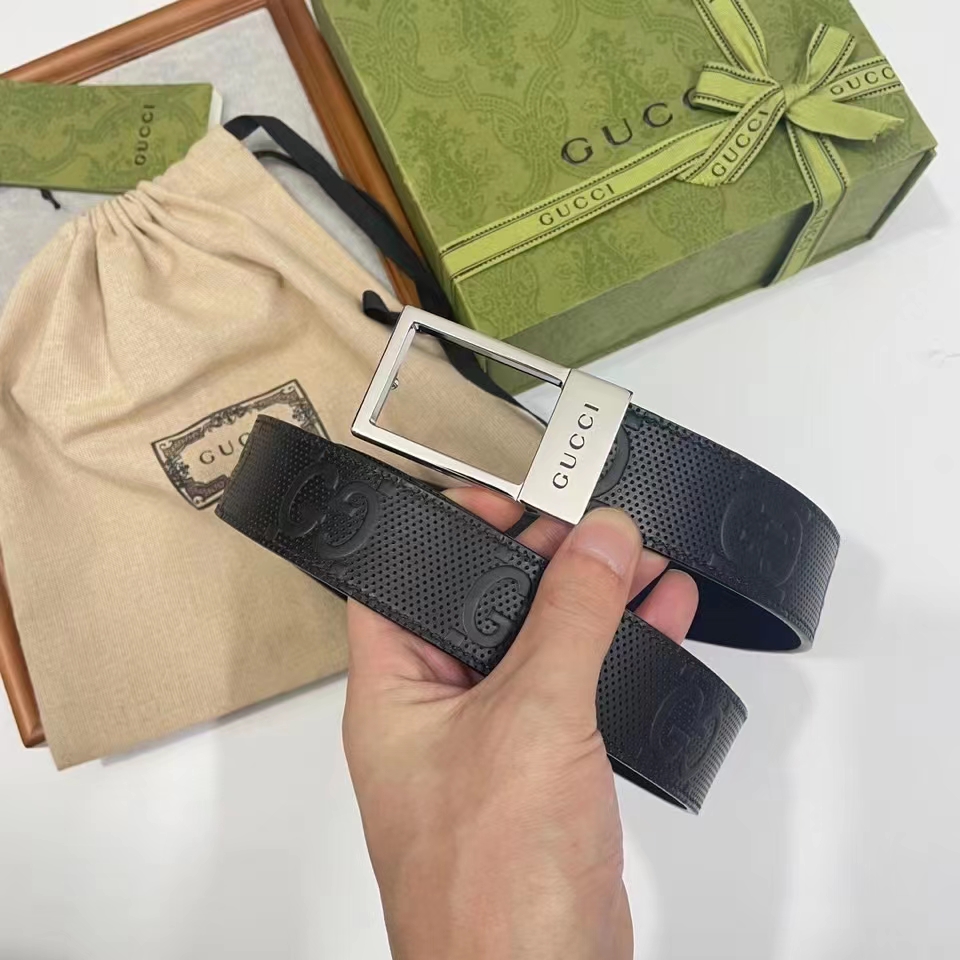 Gucci Unisex GG Belt Rectangular Buckle Black Leather 3.6 CM Width