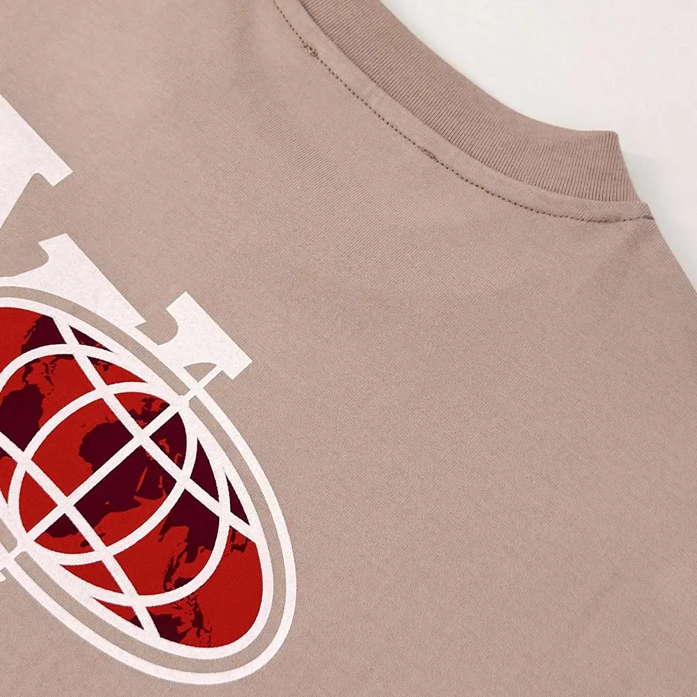 Louis Vuitton Women Embellished Graphic Cotton T-Shirt 1AHCKV