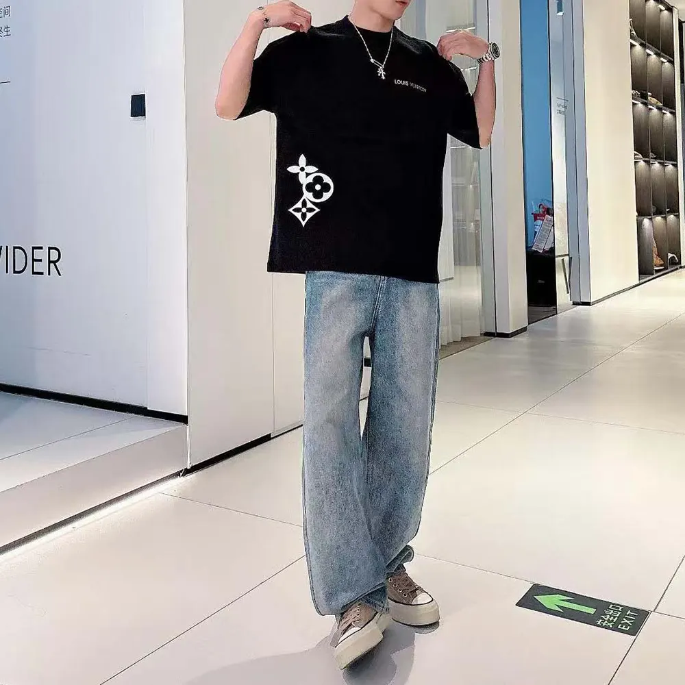 Louis Vuitton Men Embossed LV Cotton T-Shirt-Black