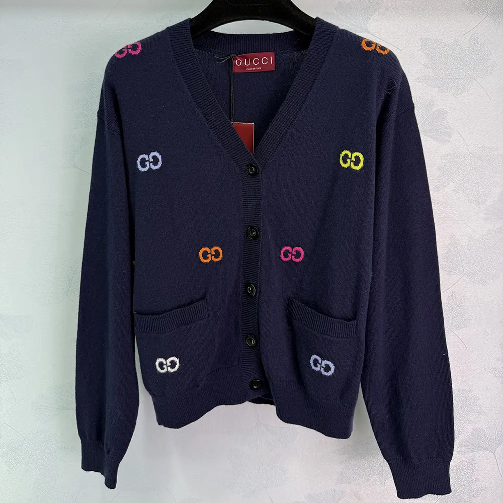 Gucci Women Fine Cashmere Cardigan with Intarsia 833671XKEYI