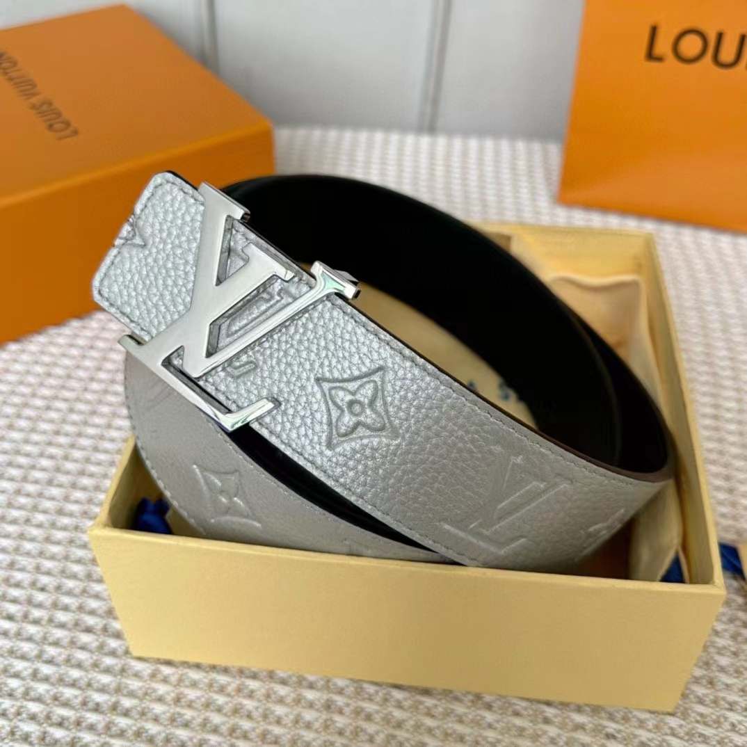 Louis Vuitton Unisex LV Initials 40 MM Reversible Belt Silver Taurillon Calf Leather