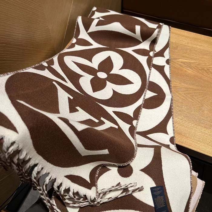 Louis Vuitton Unisex LV Medallion Scarf Brown Wool Jacquard M79215