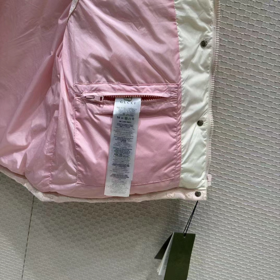 Gucci Men GG Cotton Canvas Padded Vest Pink Lined High Neck Sleeveless Two Side Pockets