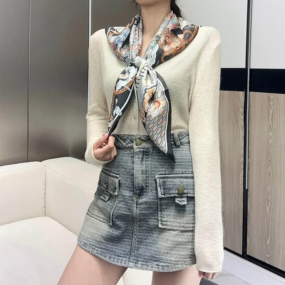 Hermes Women Super Silk Quest Detail Scarf 90 Twill