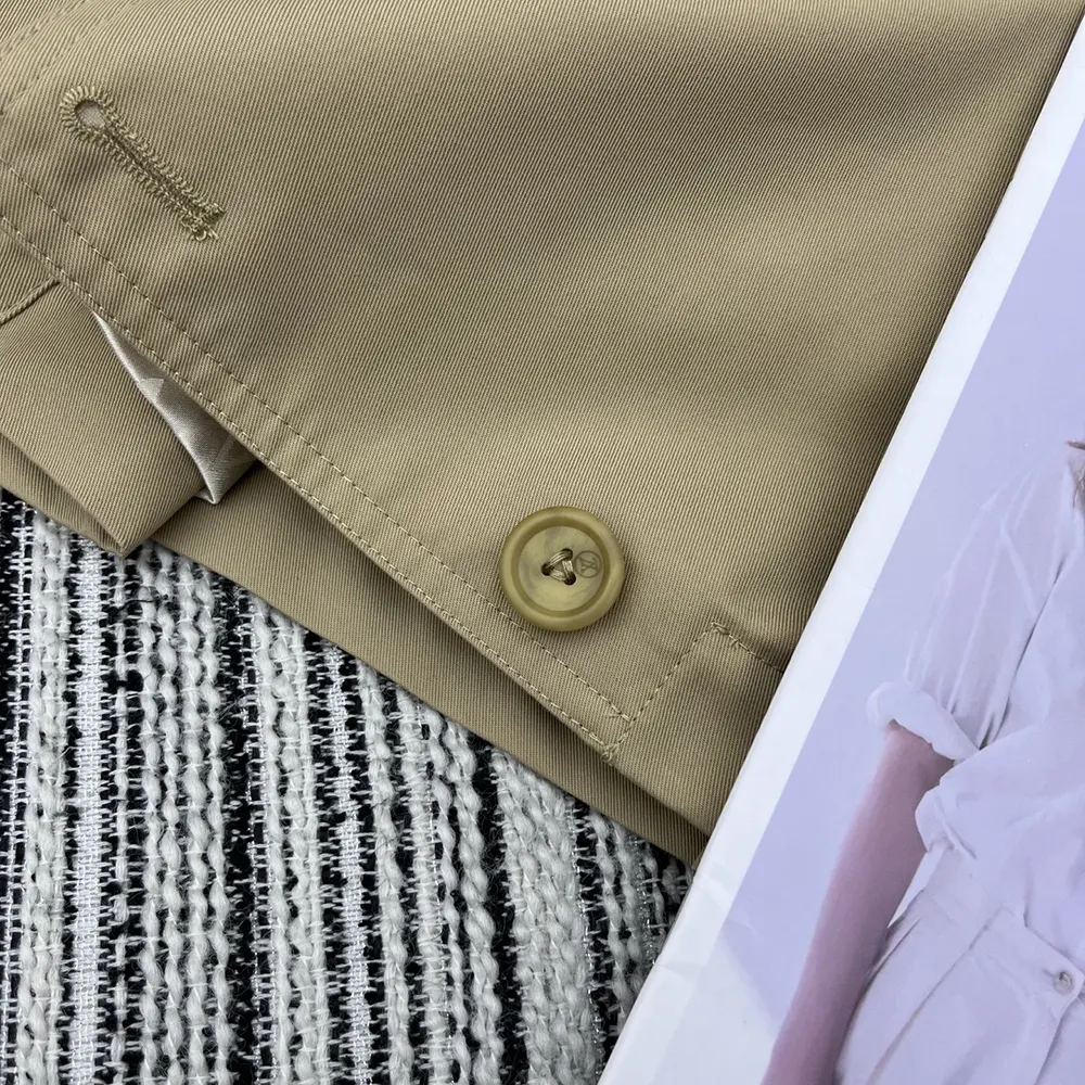 Louis Vuitton LV Women Cropped Trench Jacket 1AGNEC