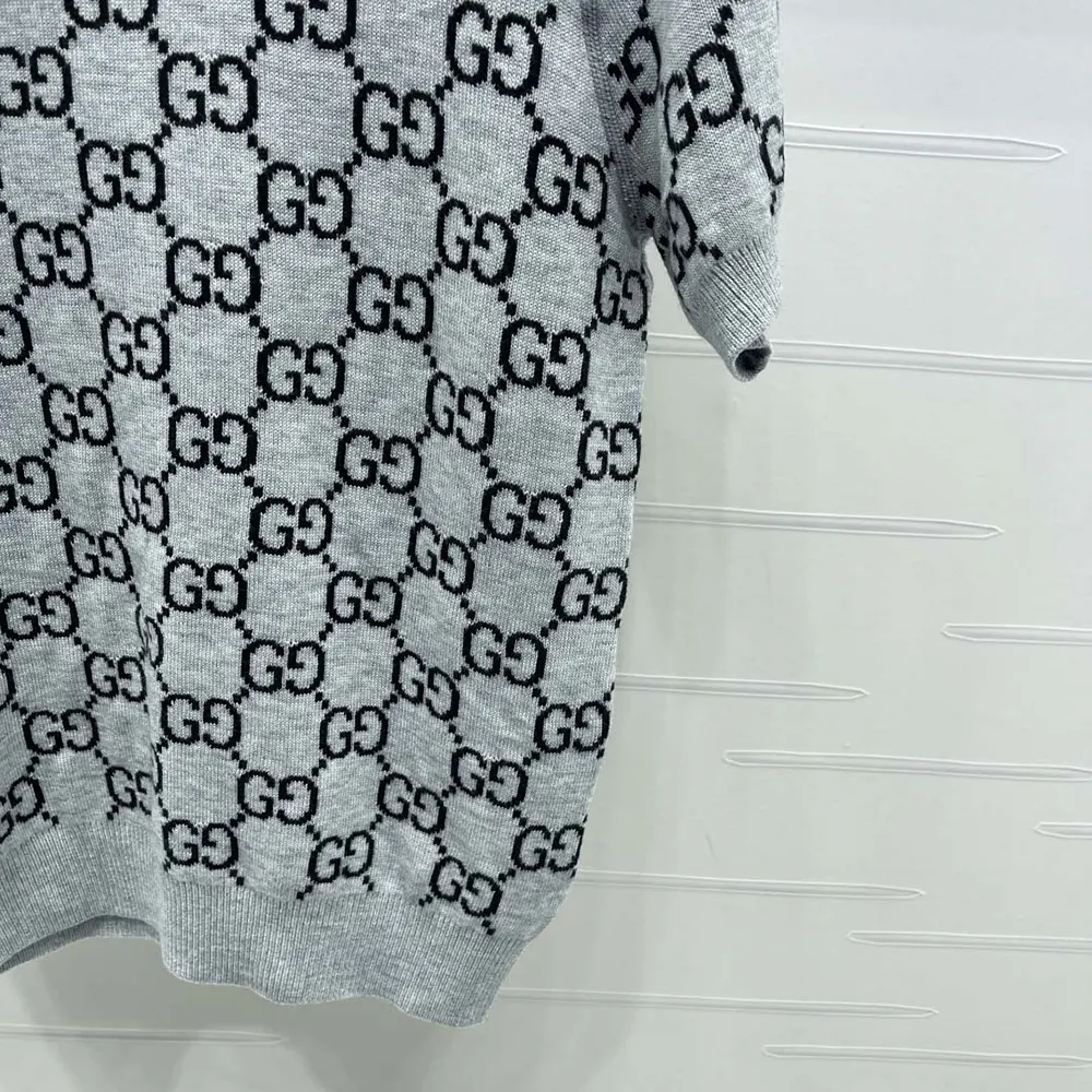 Gucci Women Reversible GG Wool Jacquard Top-Grey 798159XKD8T1045