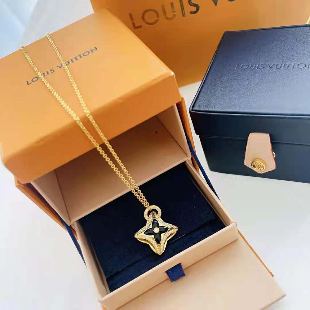 Louis Vuitton Women Ever Blossom Pendant