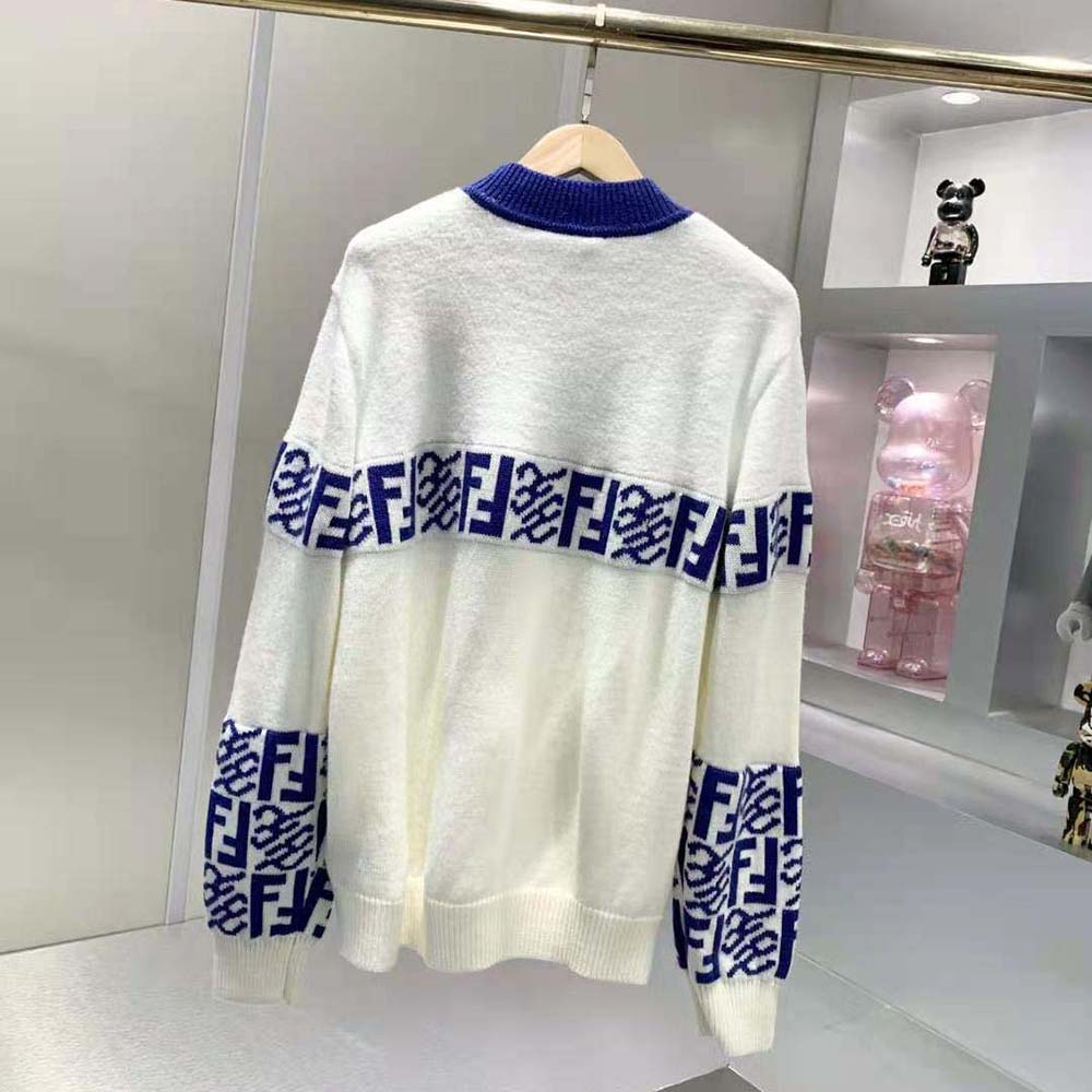 Fendi Men White Wool Sweater with High Collar and Long Sleeves