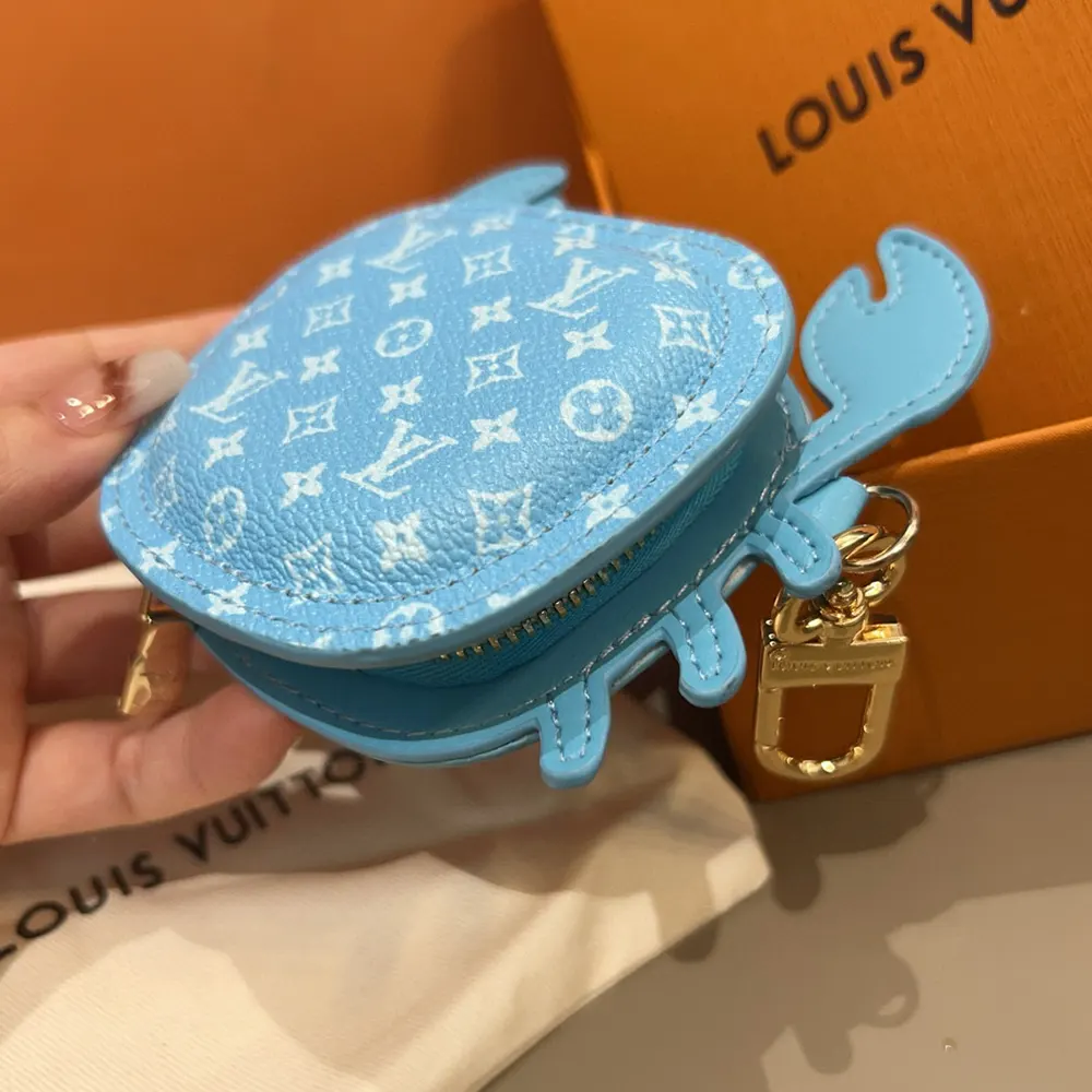 Louis Vuitton LV Women LV Crab Bag Charm-Sky Blue M02525