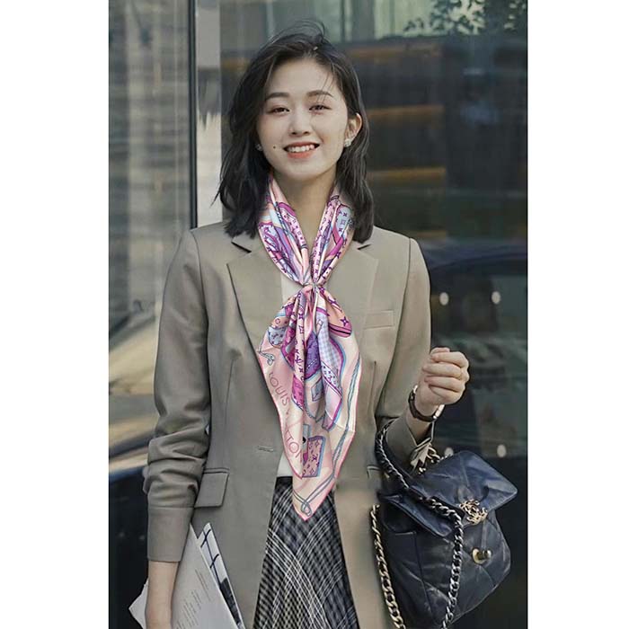 Louis Vuitton LV Women Kit 90 Square Sunrise Pastel Silk Print Monogram Pattern