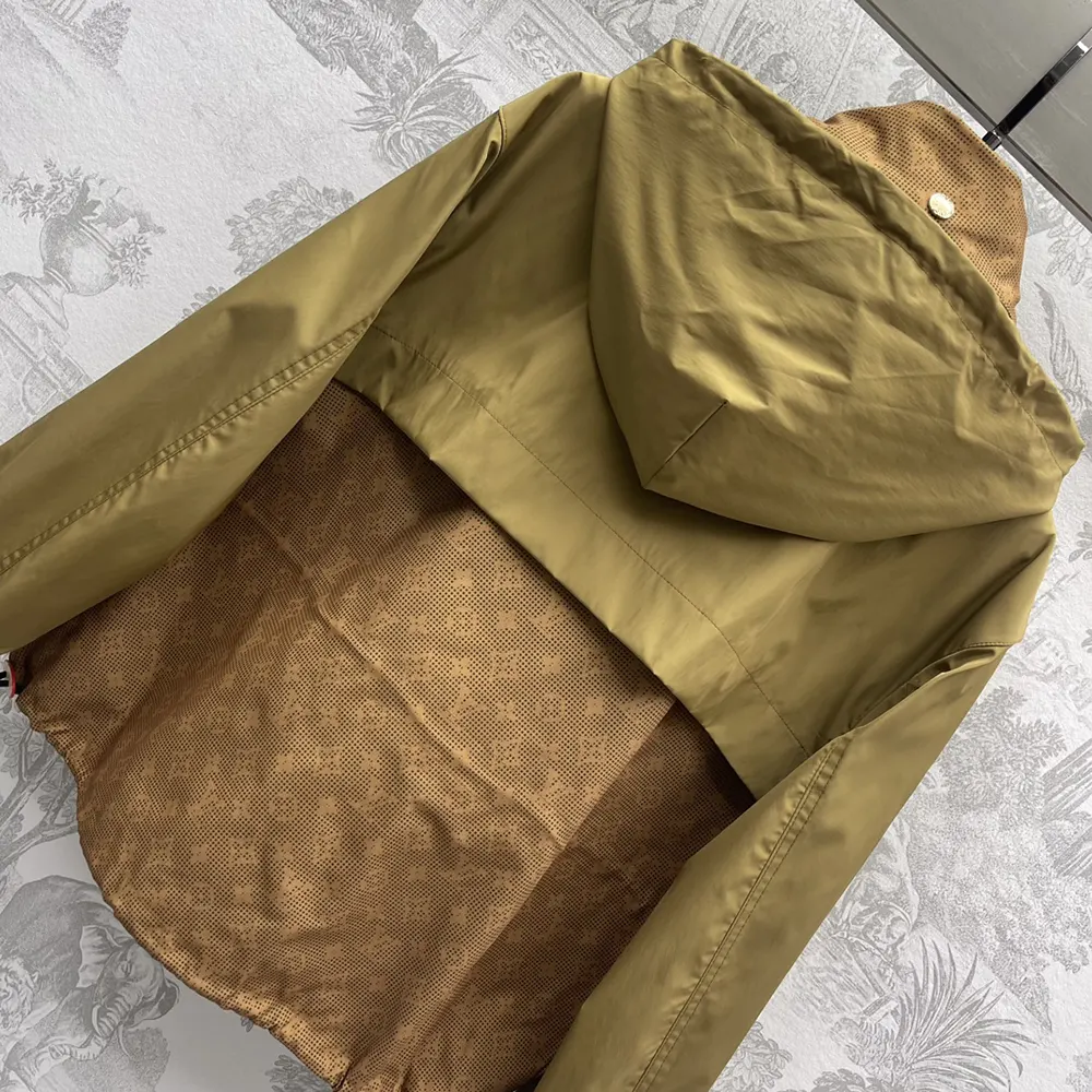 Louis Vuitton Women Monogram Accent Zip-Up Parka 1AGBV9