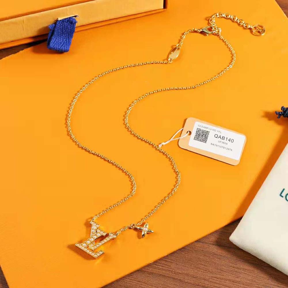 Louis Vuitton Women LV Iconic Pearls Necklace