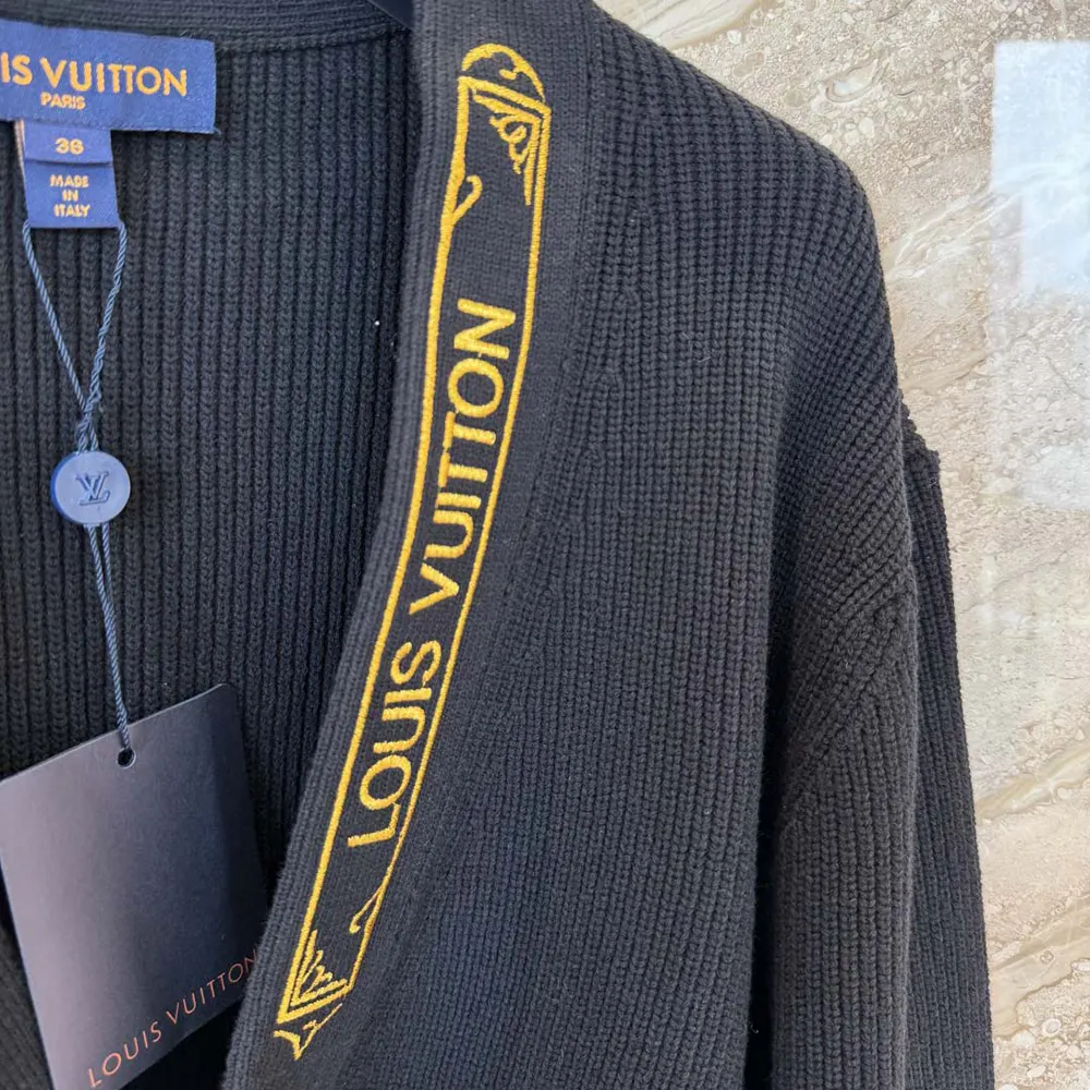 Louis Vuitton Women Embroidered Signature Cardigan 1AHVMZ