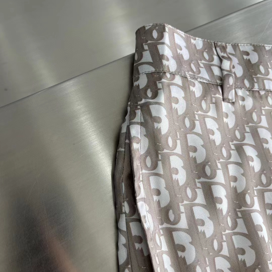 Dior Men CD Dior Oblique Bermuda Shorts Beige Silk Twill