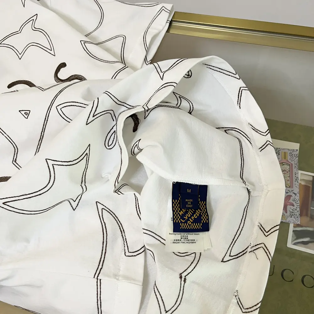 Louis Vuitton Women Embroidered Cotton T-Shirt 1AFWVN