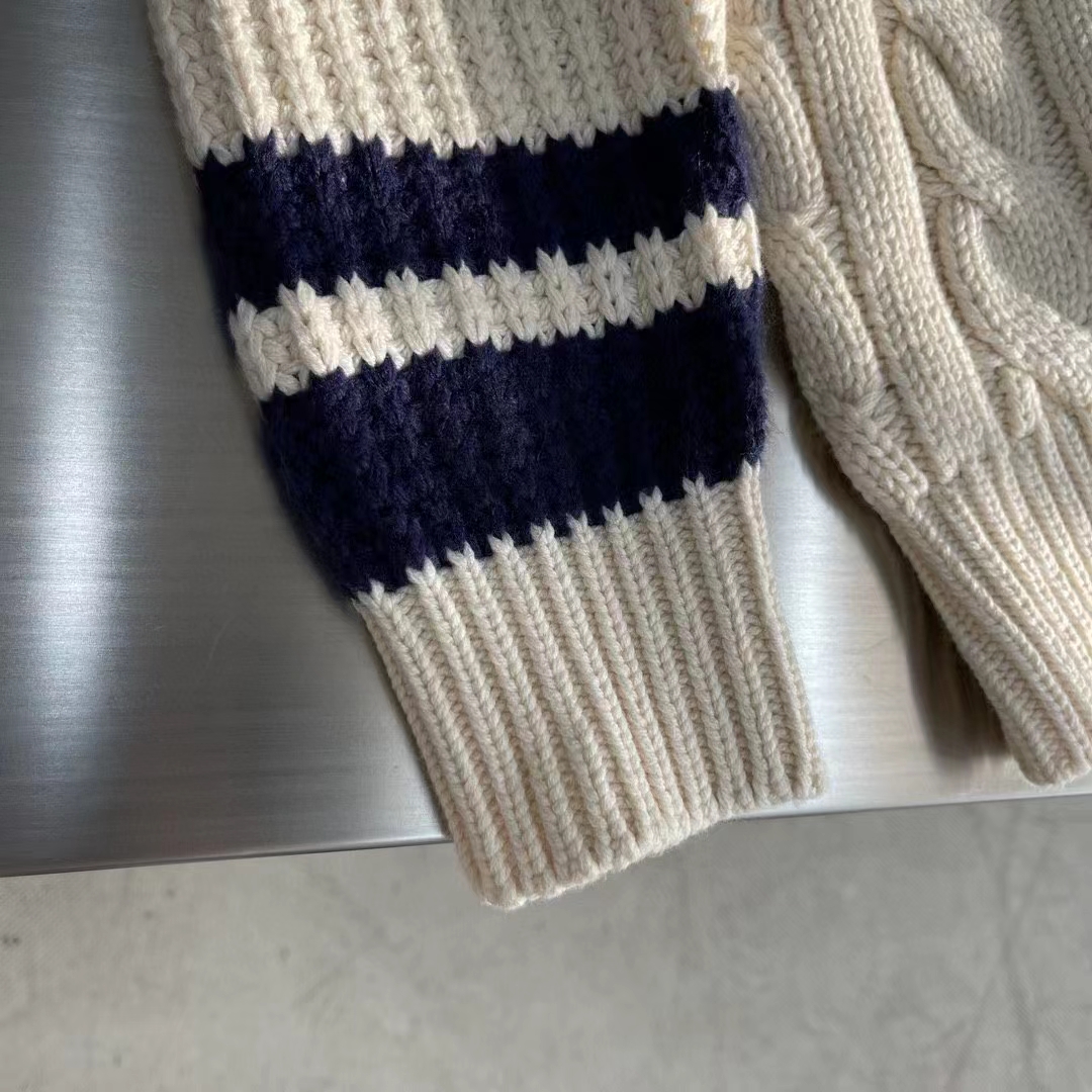 Gucci Women GG Cable Wool Knit Cardigan Web V-Neck Dropped Shoulder Two Front Pockets