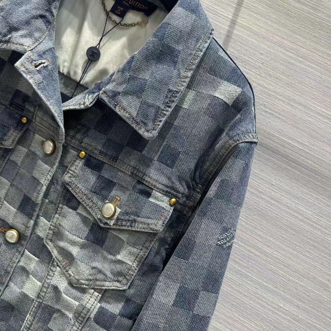 Louis Vuitton Women LV Runaway Damier Classic Denim Jacket Regular Fit Allover Damoflage Jacquard