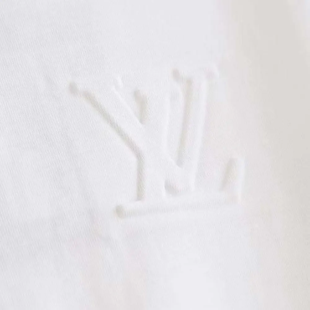 Louis Vuitton Men Embossed LV T-Shirt-White 1AA5E0