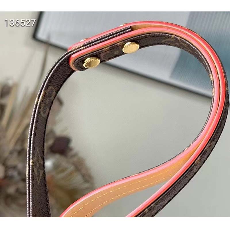 Louis Vuitton LV Unisex Leash MM Monogram Coated Canvas Cowhide Leather