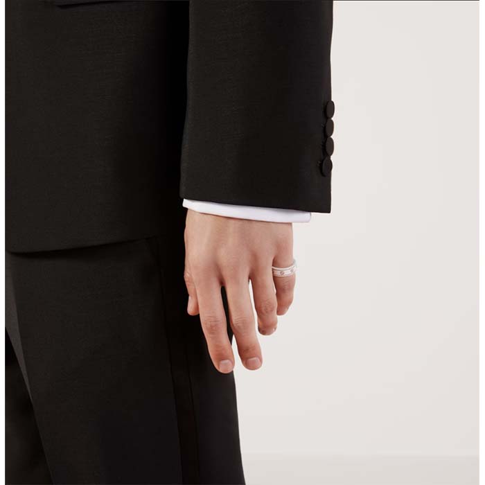 Gucci Unisex Icon Ring Yellow Gold Interlocking G 18k Yellow Gold White Zirconia