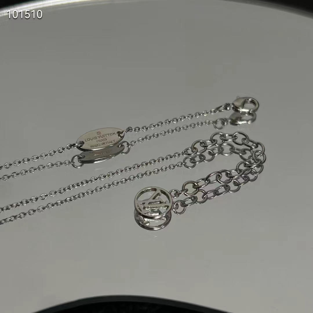 Louis Vuitton Unisex LV Volt One Pendant White Gold 36 Diamonds 0.16 CT