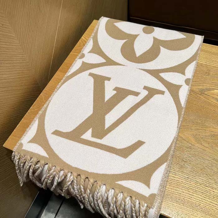 Louis Vuitton Unisex LV Medallion Scarf Beige Wool Jacquard M79213