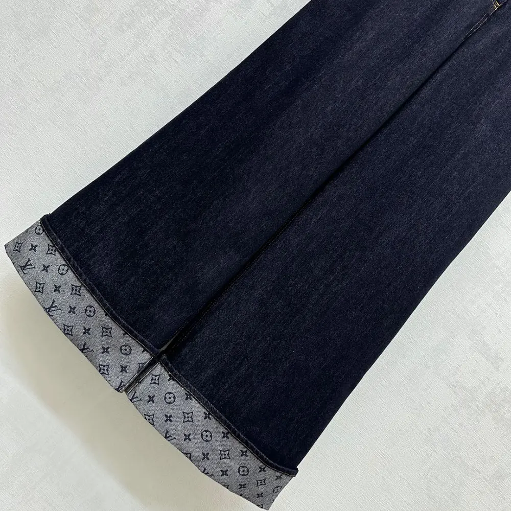 Louis Vuitton Women Cuffed Hem Flared Jeans 1AI152