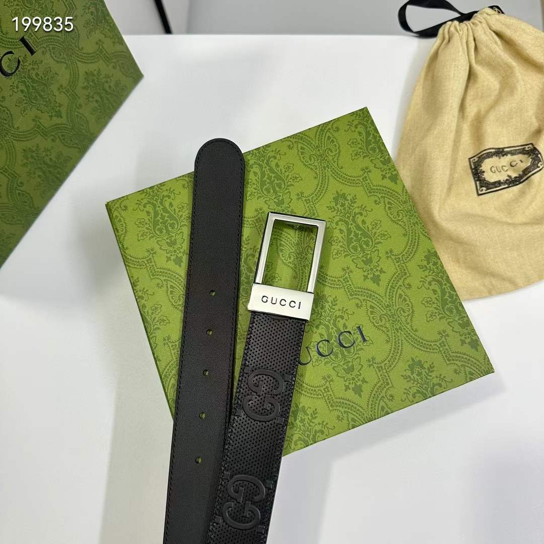 Gucci Unisex GG Belt Rectangular Buckle Black Leather 3.6 CM Width