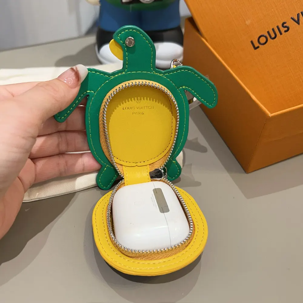Louis Vuitton LV Women LV Turtle Pouch Bag Charm-Brown M01471