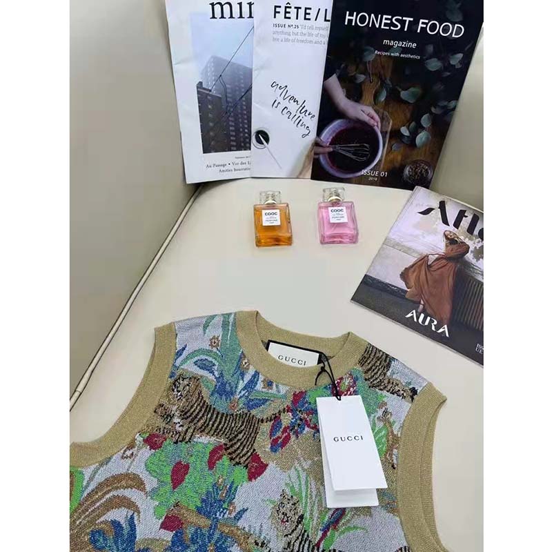 Gucci Women GG Tiger Jacquard Vest Gold Green Tiger Flower Extra Fine Lurex Crewneck